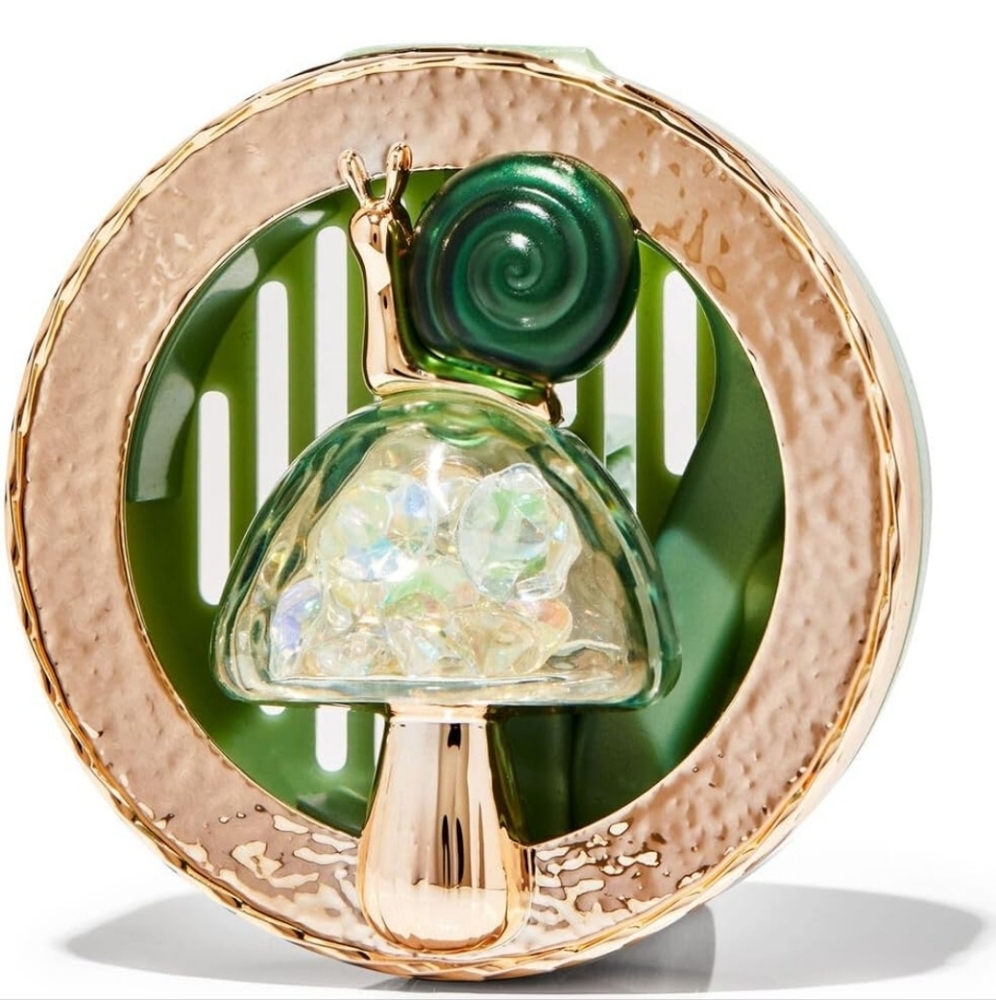 Bath and Body Works Mushroom and Snail Scentportable Clip